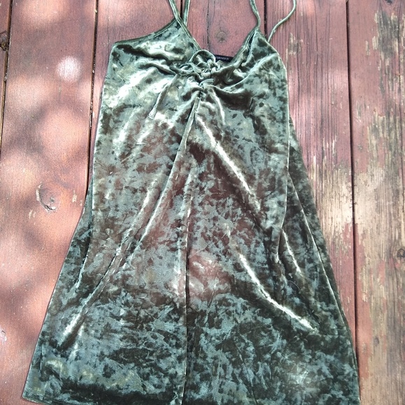 Forever 21 velvet mini dress - Picture 1 of 3